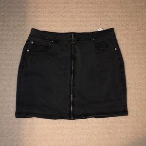 Black mini skirt